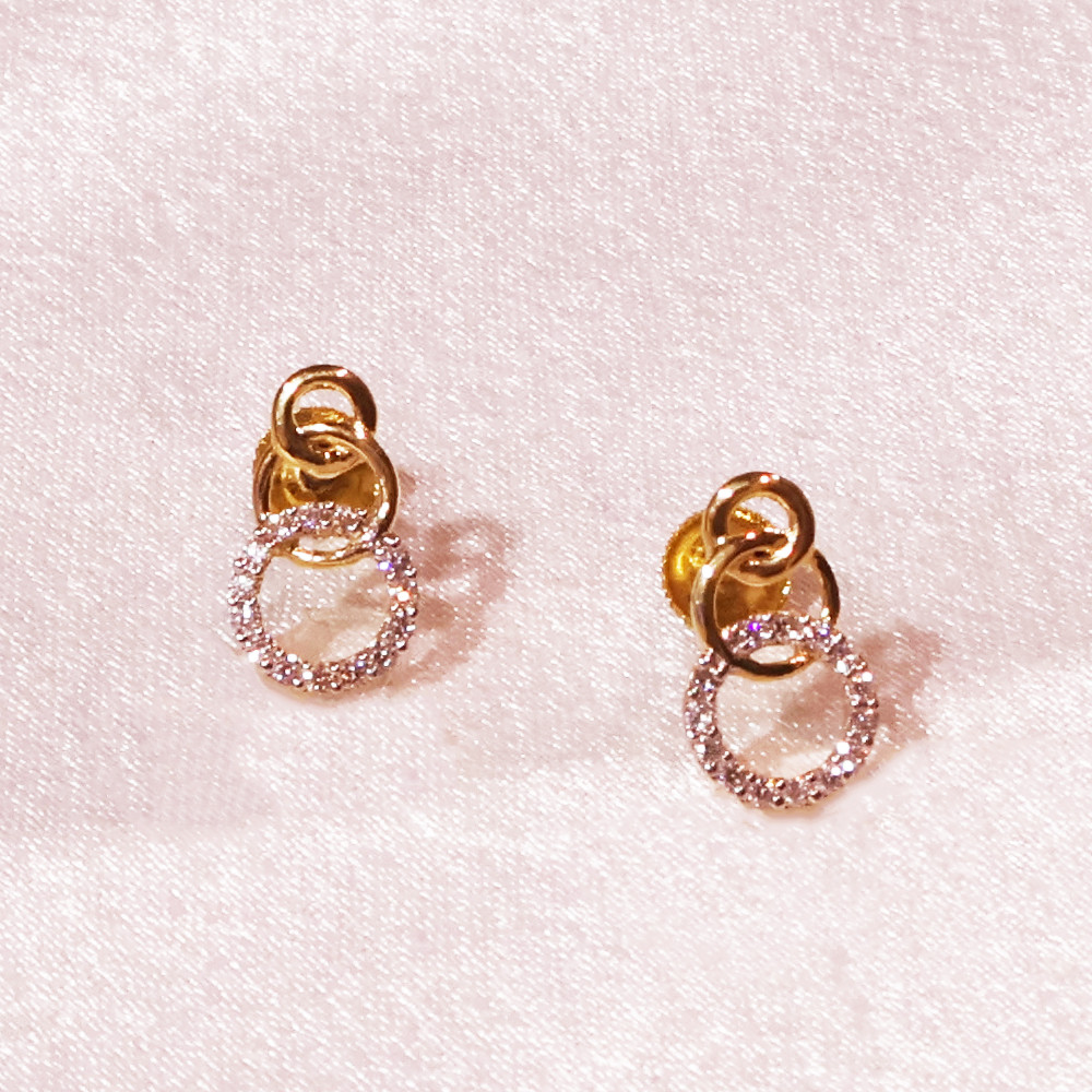 DIAMOND STUD